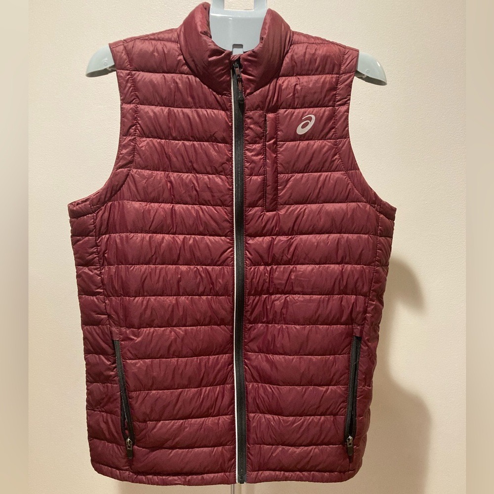 ASICS Womens M Burgundy Goose Down Quilted Puffer Vest‎ Gorpcore Outdoor Running